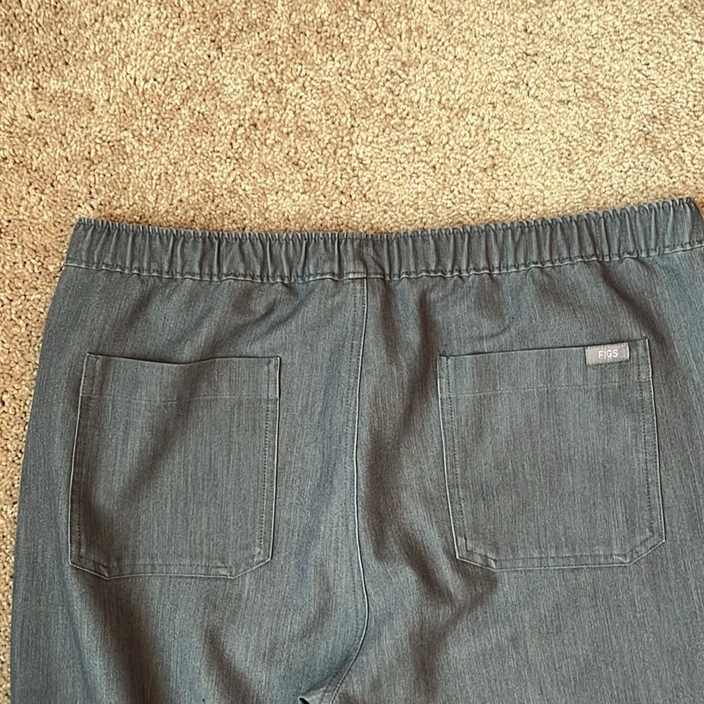 FIGS Cairo Scrub Pants - Picture 11 of 14